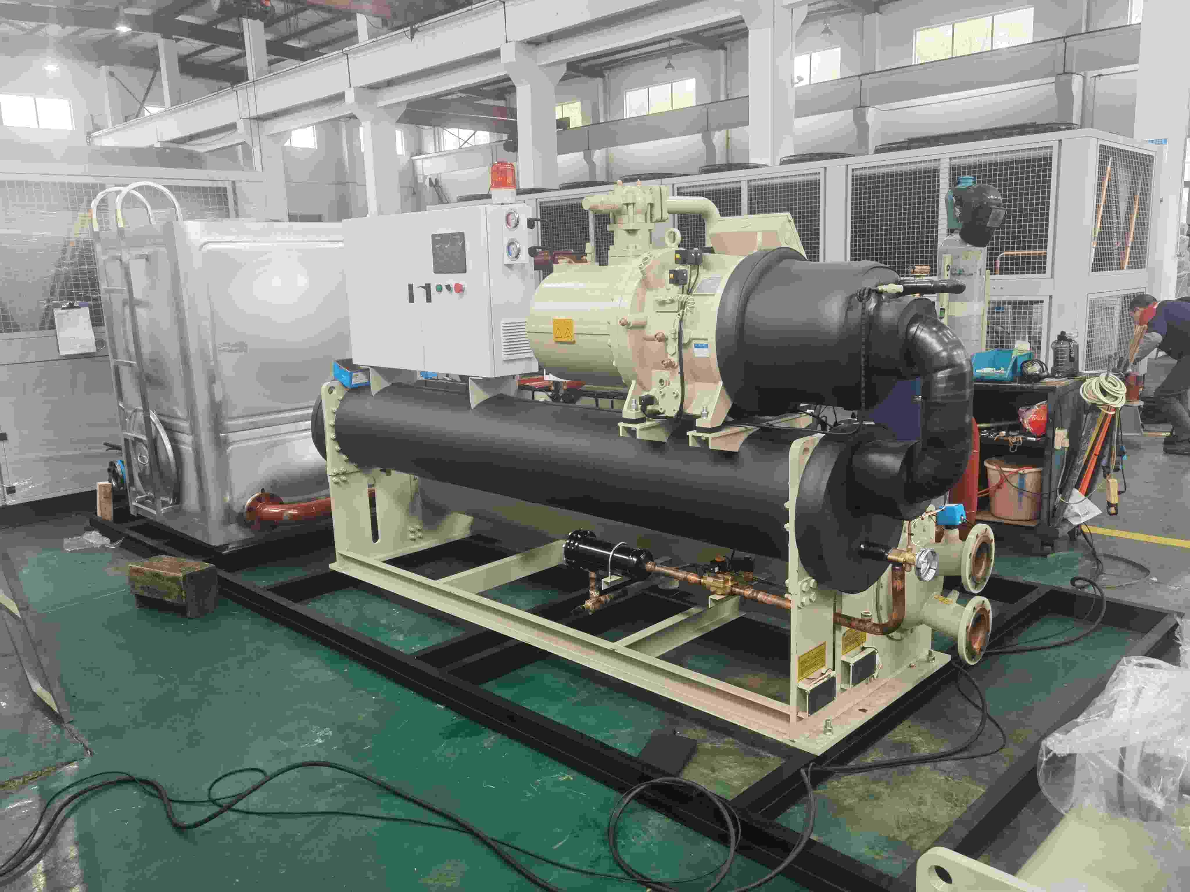Hydraulic explosion-proof chiller